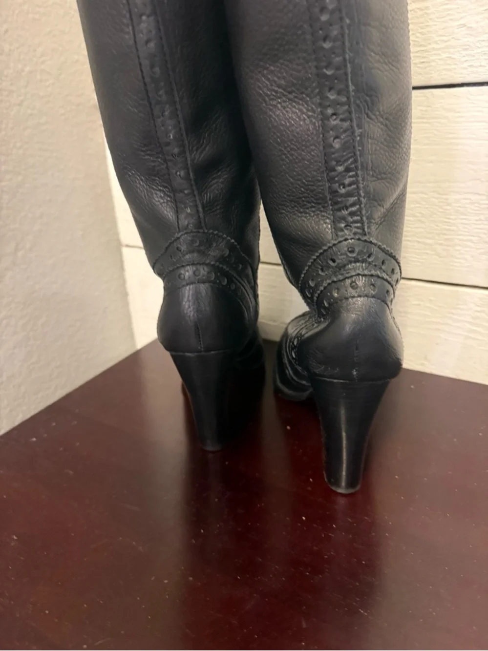 👢💜💕 Michael Kors Leather Knee High Boots 5.5 Black Tall Boots Stitch Detail